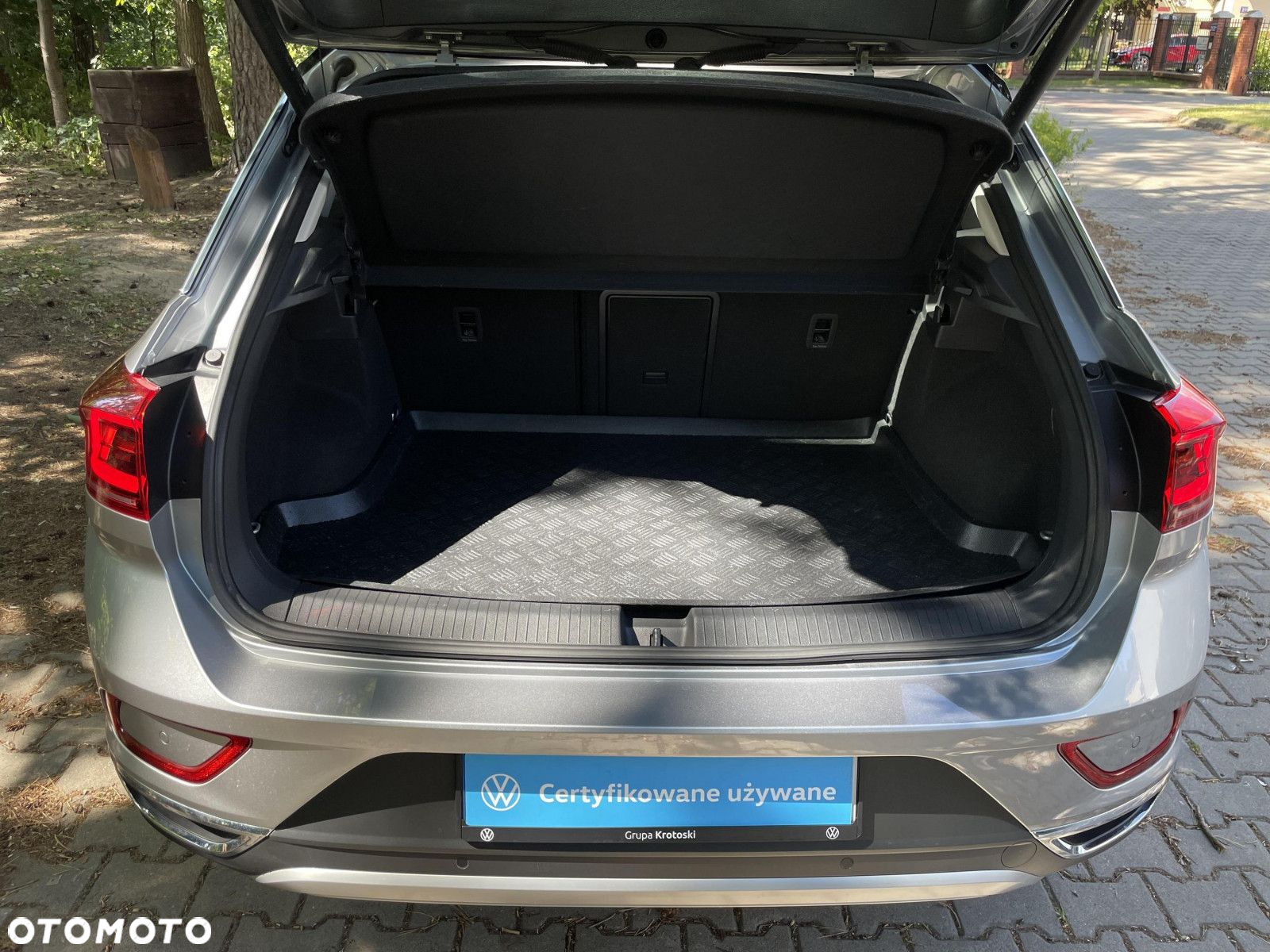 Volkswagen T-Roc - 19