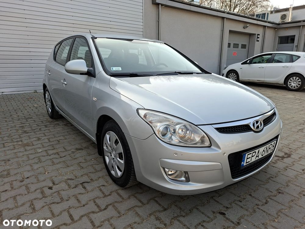 Hyundai i30 1.6 CRDi Classic + - 2