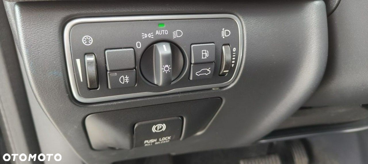 Volvo XC 60 - 11