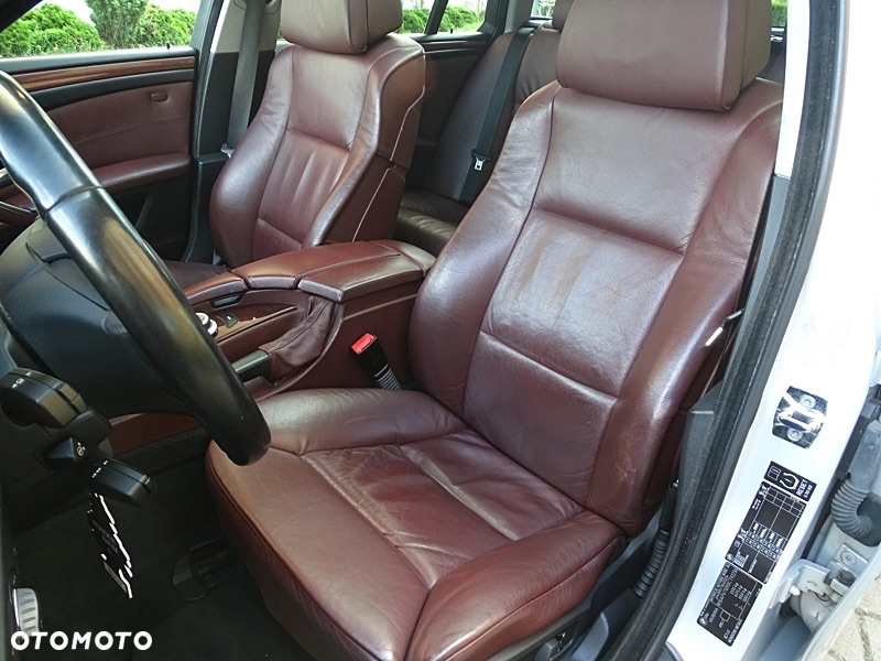 BMW Seria 5 530xi Touring Edition Exclusive - 12