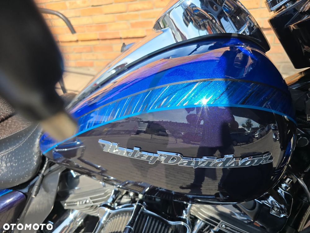 Harley-Davidson Touring Ultra Limited - 13