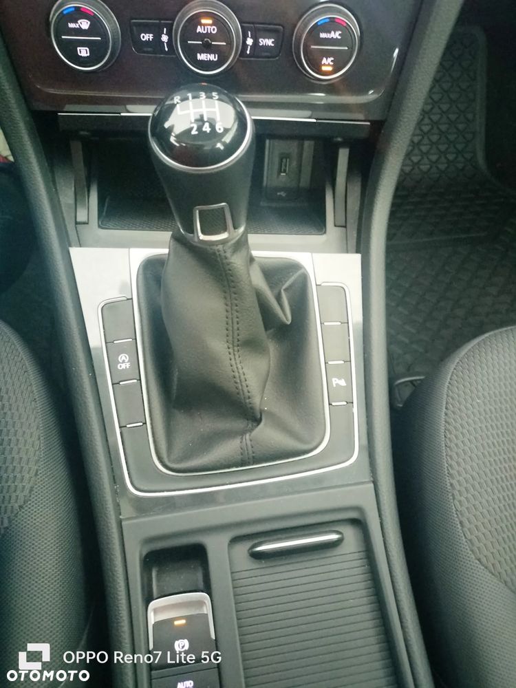 Volkswagen Golf 1.5 TSI BMT Comfortline - 3