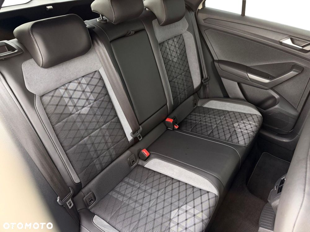 Volkswagen T-Roc 1.5 TSI R-Line DSG - 25
