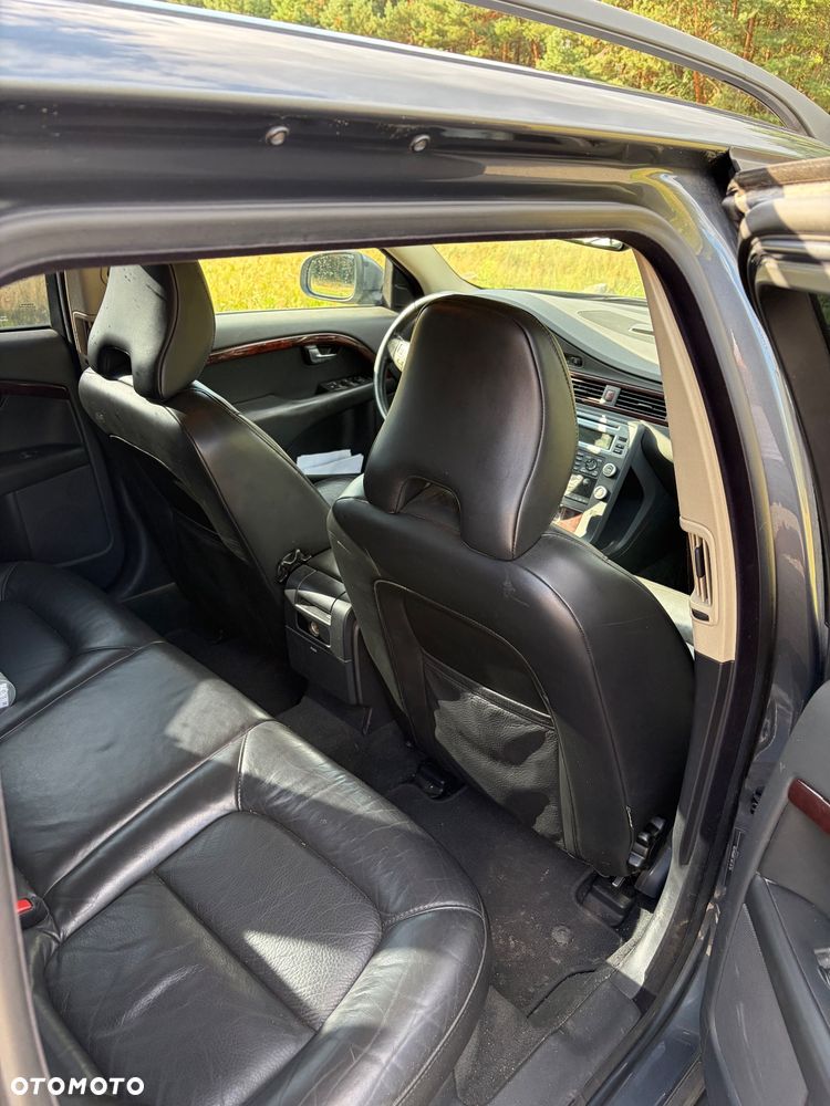 Volvo V70 2.0 Momentum - 5