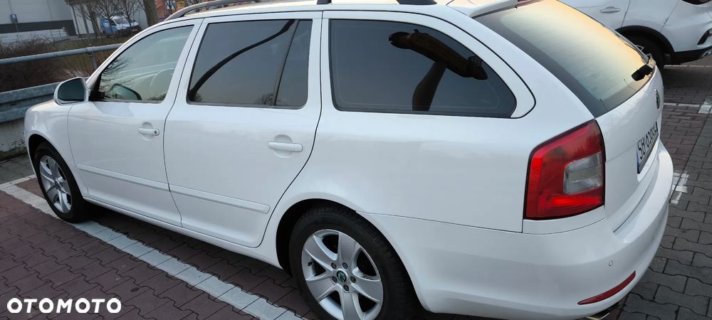 Skoda Octavia 1.8 Turbo FSI Sport Edition - 4
