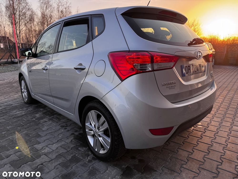 Hyundai ix20 1.6 CRDi blue YES Gold - 9