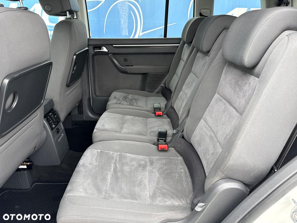 Volkswagen Touran 2.0 TDI DPF DSG Life - 14