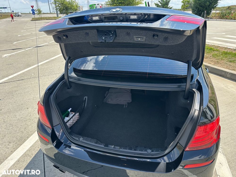 BMW Seria 5 528i Aut. - 21