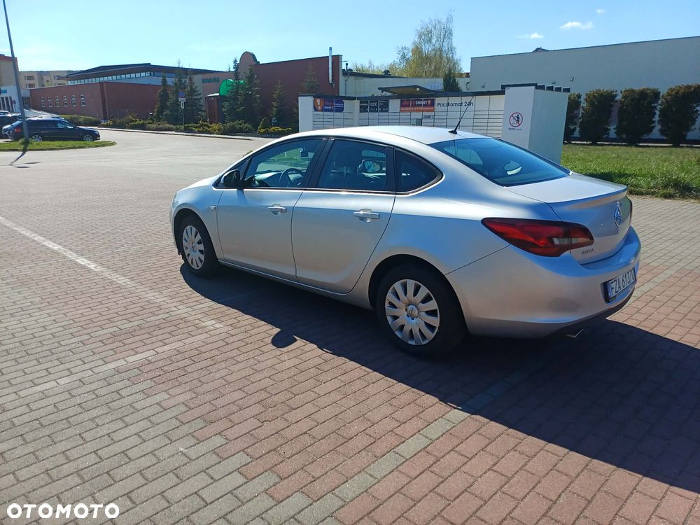 Opel Astra 1.4 T Active - 3