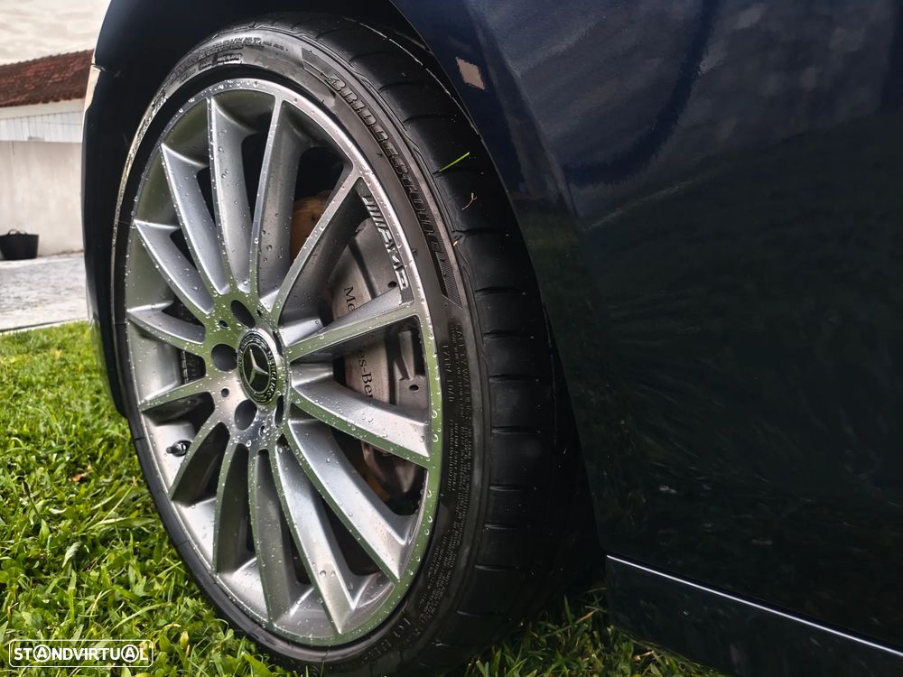 Mercedes-Benz E 220 d AMG - 9