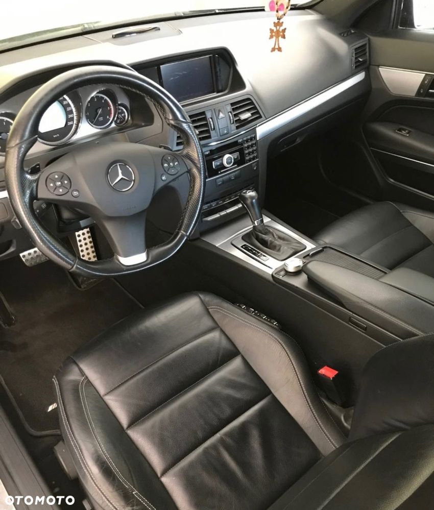 Mercedes-Benz Klasa E - 15