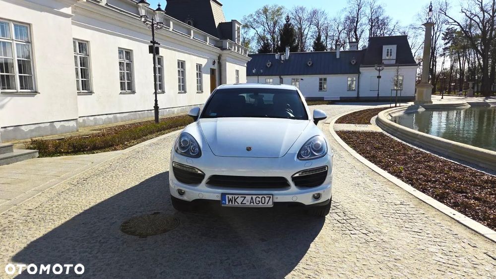 Porsche Cayenne S - 1