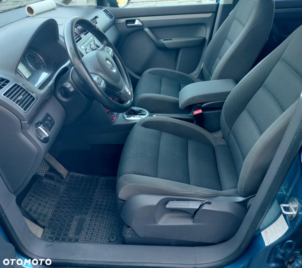 Volkswagen Touran 1.6 TDI DPF Cross DSG - 8