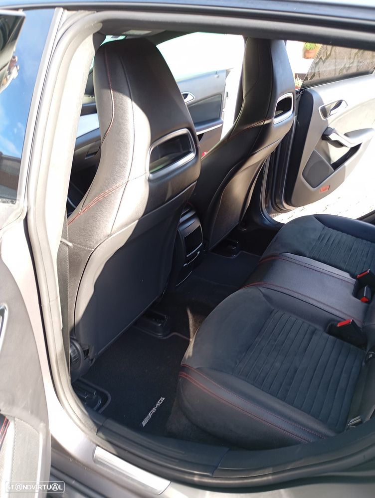 Mercedes-Benz CLA 200 d Shooting Brake AMG Line Aut. - 13