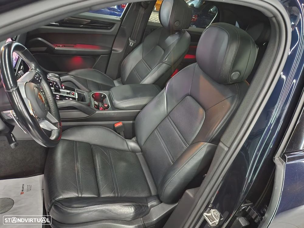 Porsche Cayenne Coupé E-Hybrid - 9