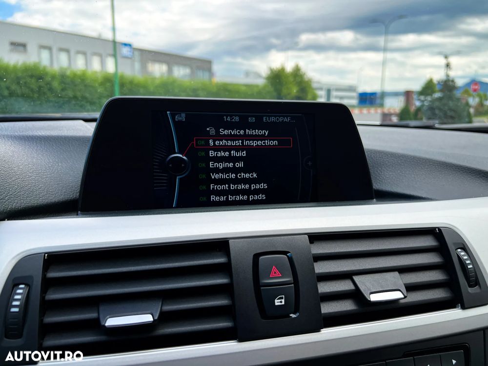 BMW Seria 3 318d - 12
