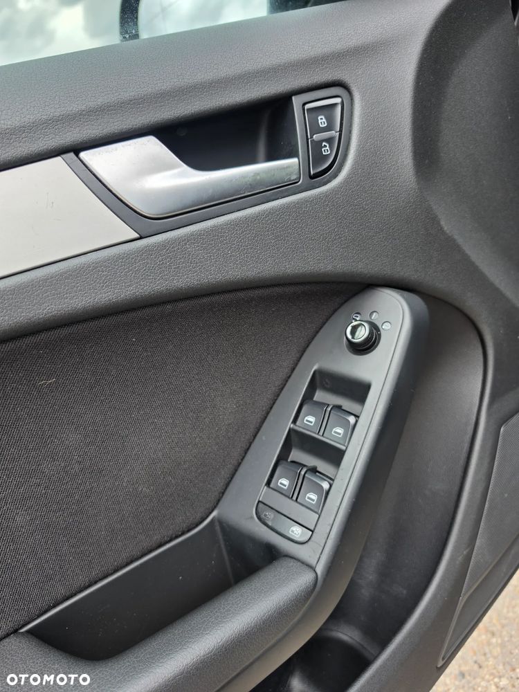 Audi A4 Limousine 1.8 TFSI Ambiente - 24