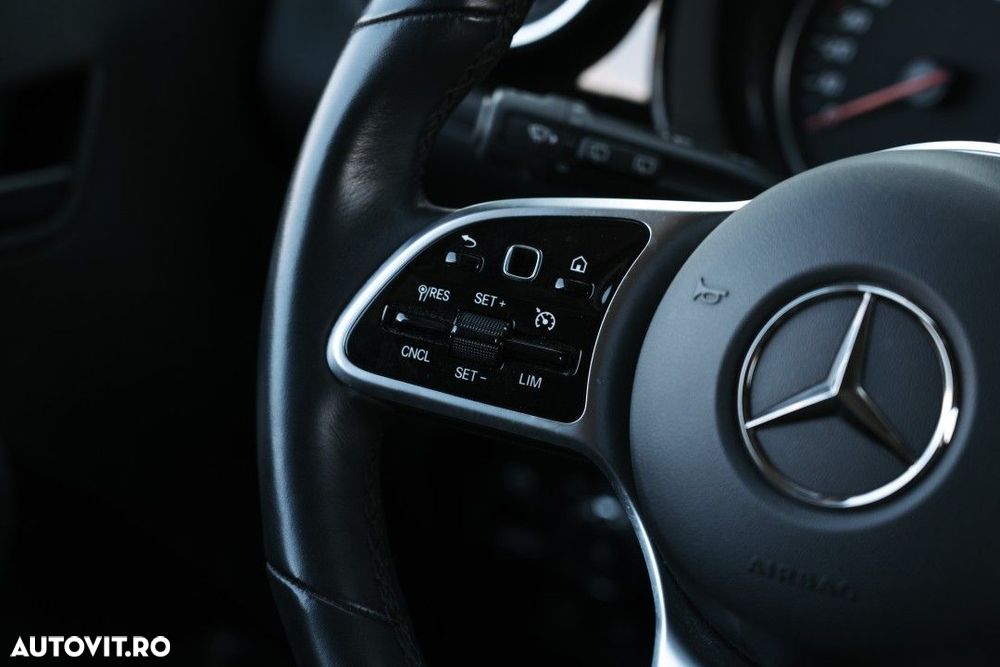 MERCEDES-BENZ EQT 2023 — imagine 13