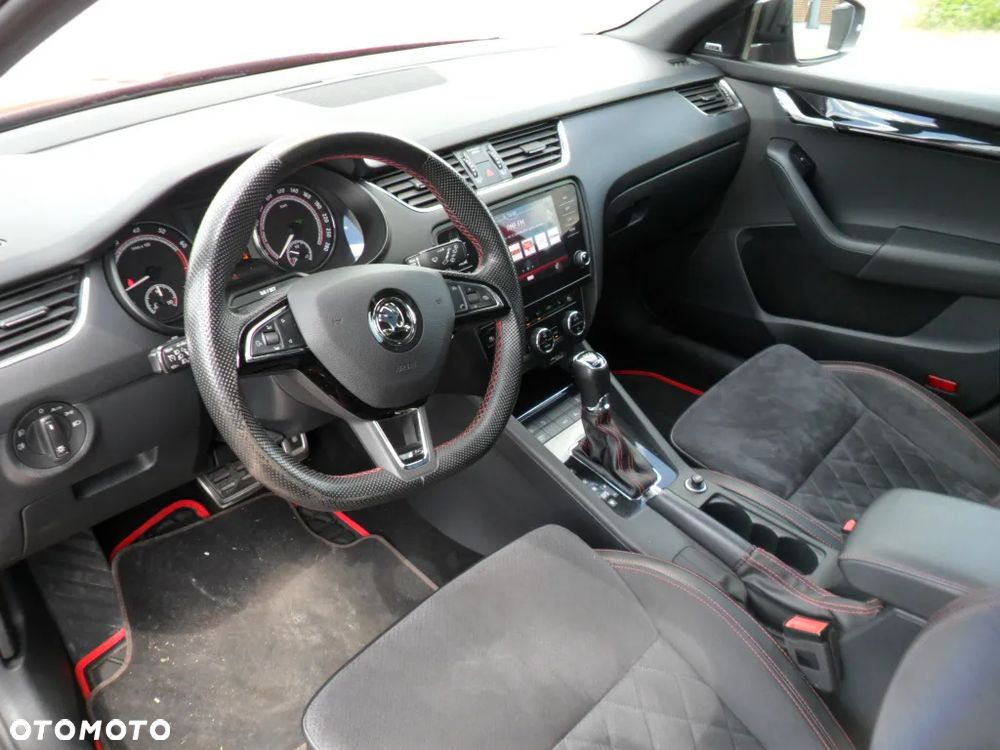 Skoda Octavia 2.0 TSI RS 245 DSG - 18