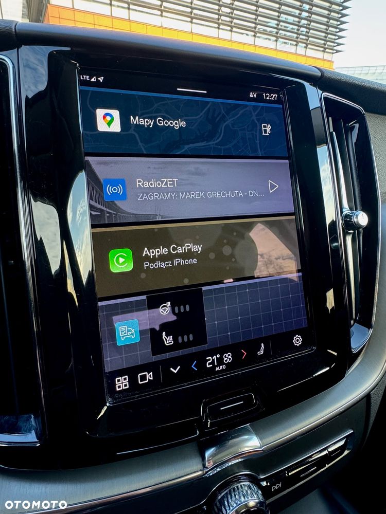 Volvo XC 60 T6 Plug-In Hybrid AWD Inscription - 28