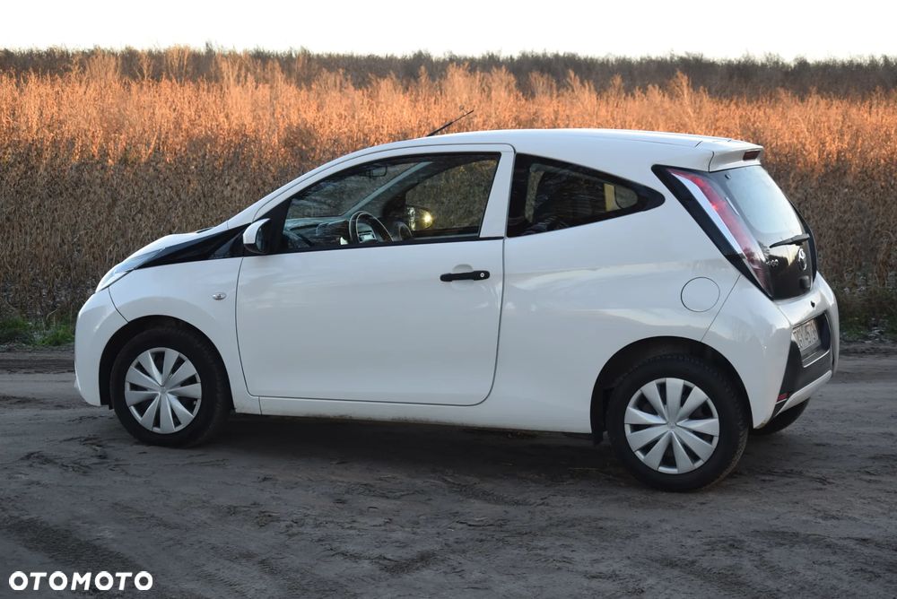 Toyota Aygo x - 3