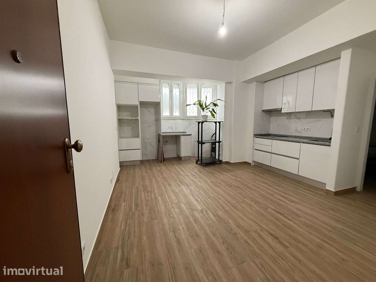 Apartamento T1 na Reboleira - Amadora - Grande imagem: 2/18