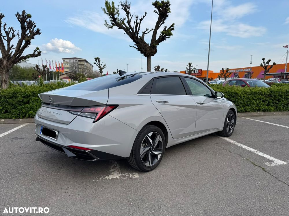 Hyundai Elantra 1.6 l 123 CP CVT Exclusive Navi - 5