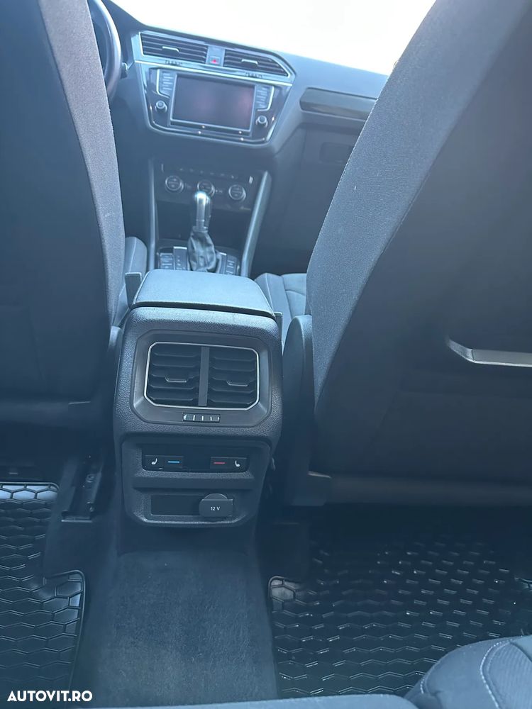 Volkswagen Tiguan 2.0 TDI SCR 4MOTION (BlueMotion Techn.) DSG Comfortline - 22