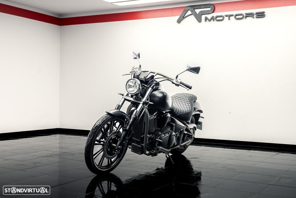 Kawasaki VN 900 CUSTOM Special Edition - 4