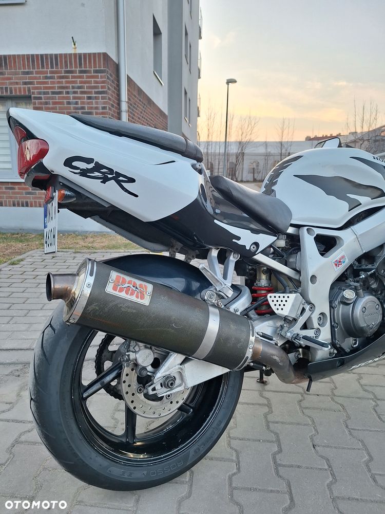 Honda CBR - 8