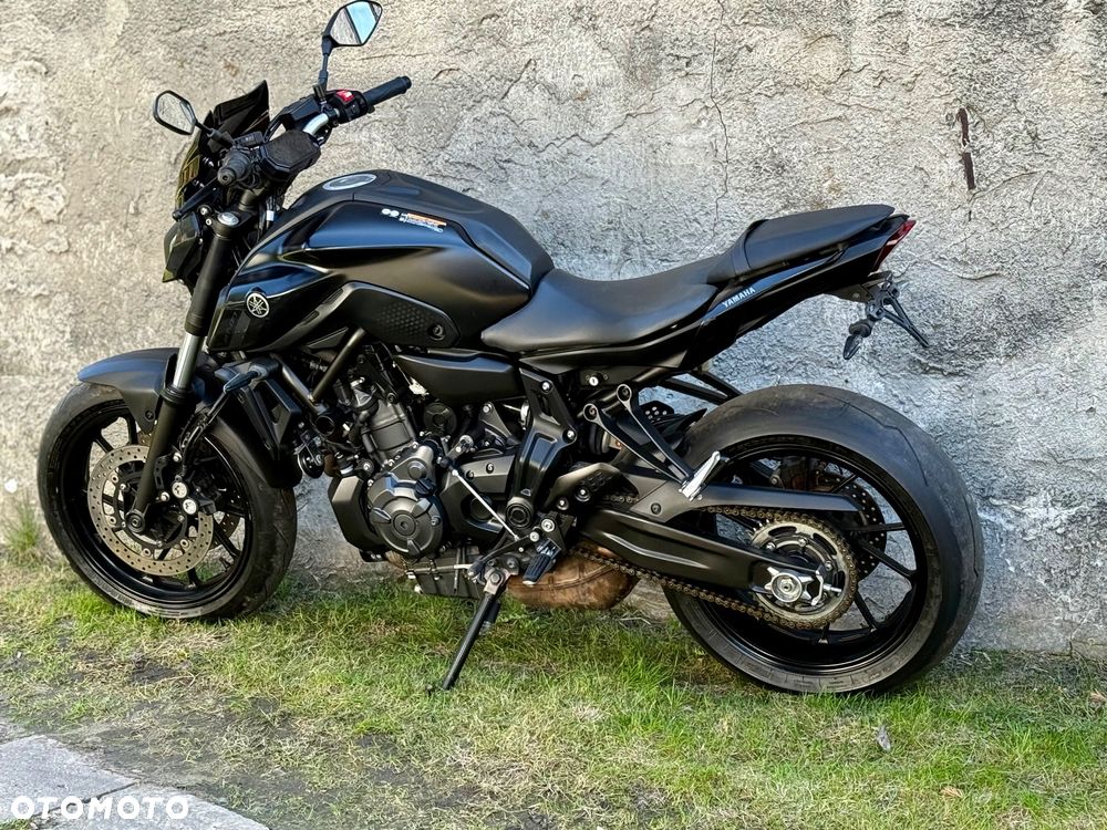 Yamaha MT - 9