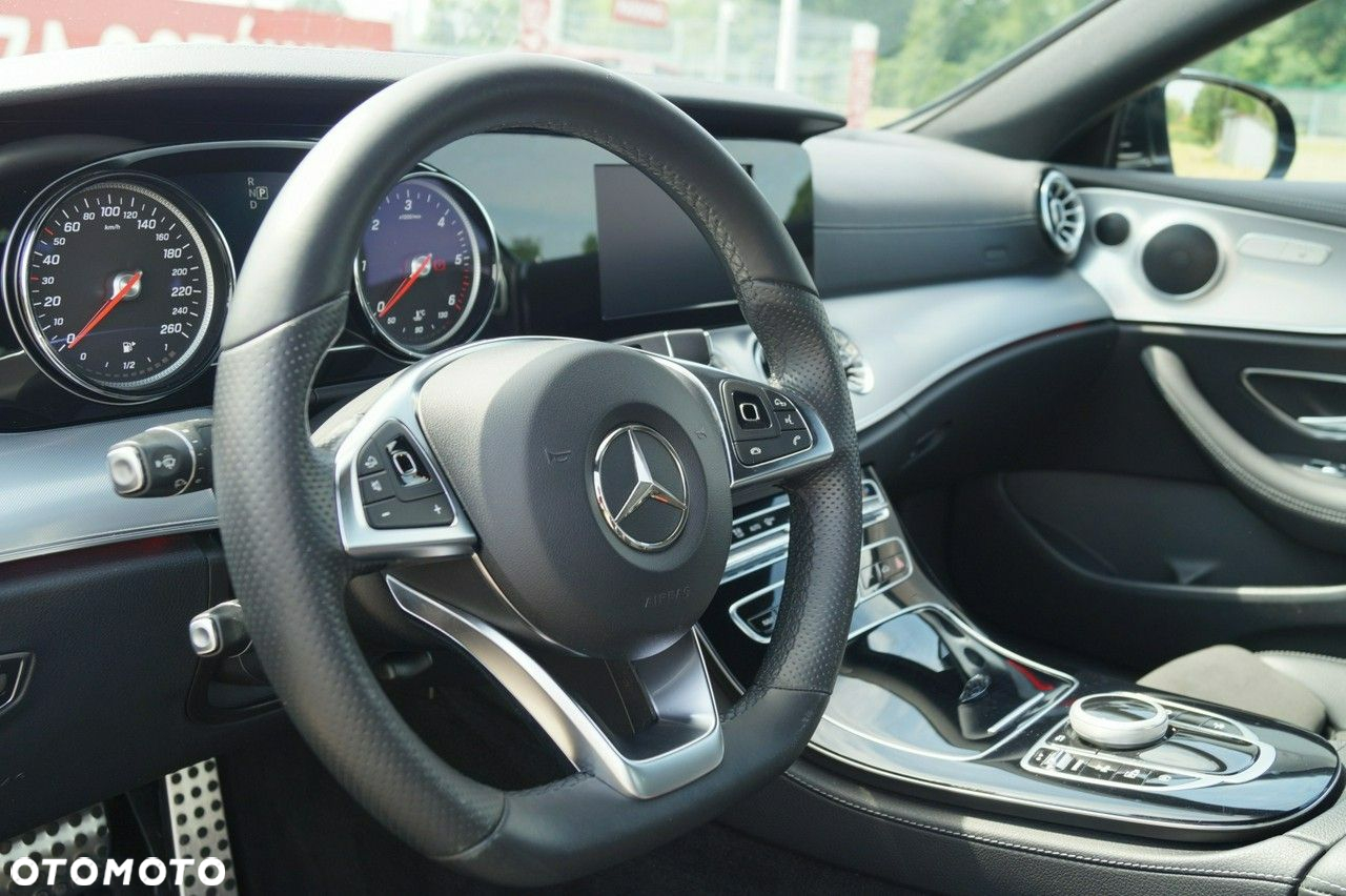 Mercedes-Benz Klasa E - 12