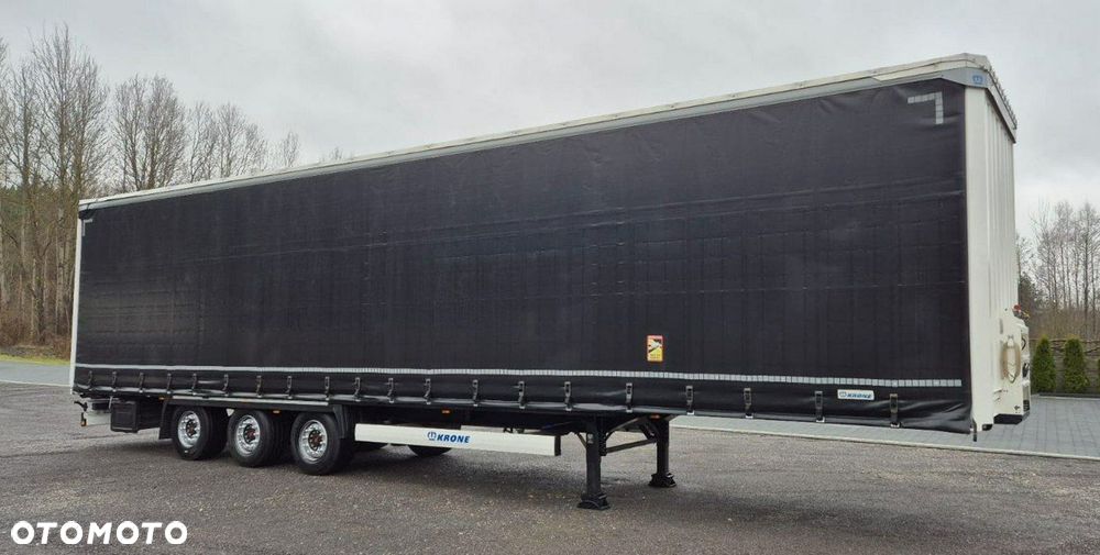 Krone Firana Mega, Dach podnoszony - 15