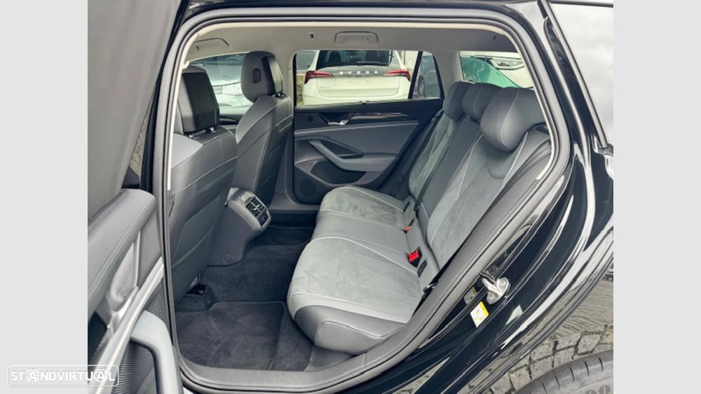 VW Passat Variant 2.0 TDi Business DSG - 17