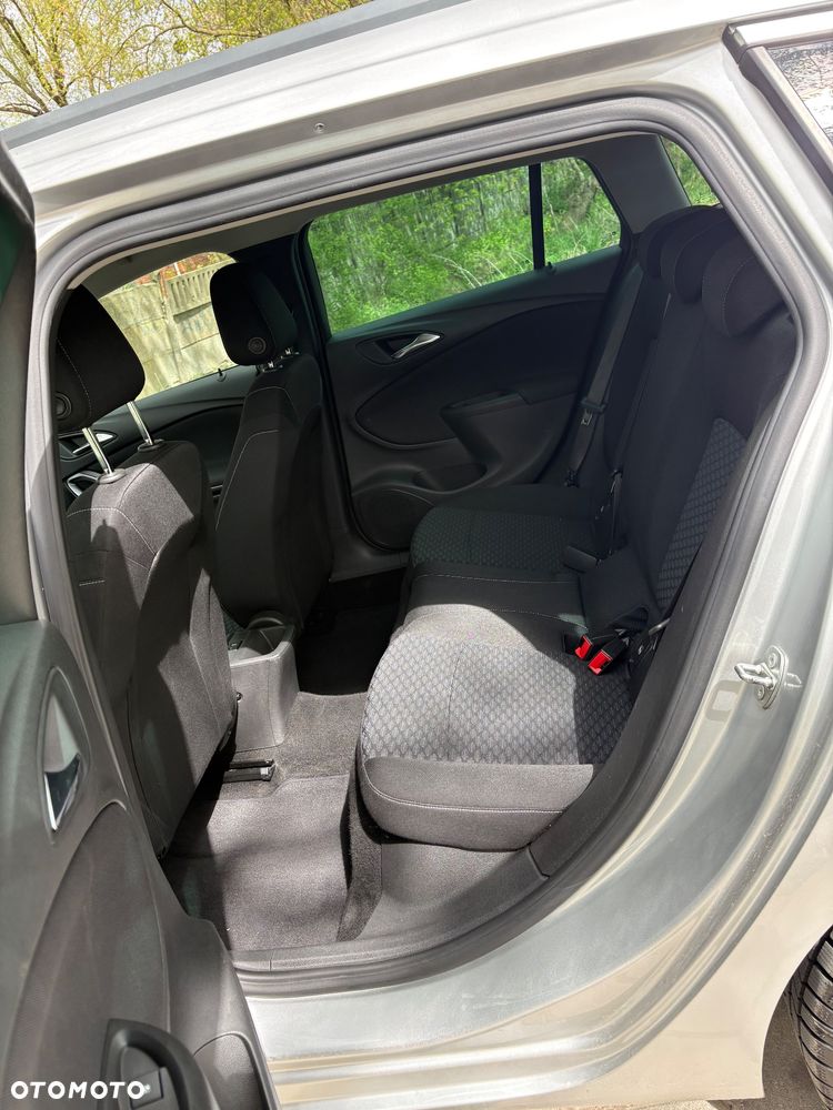 Opel Astra 1.6 CDTI Dynamic S&S - 7