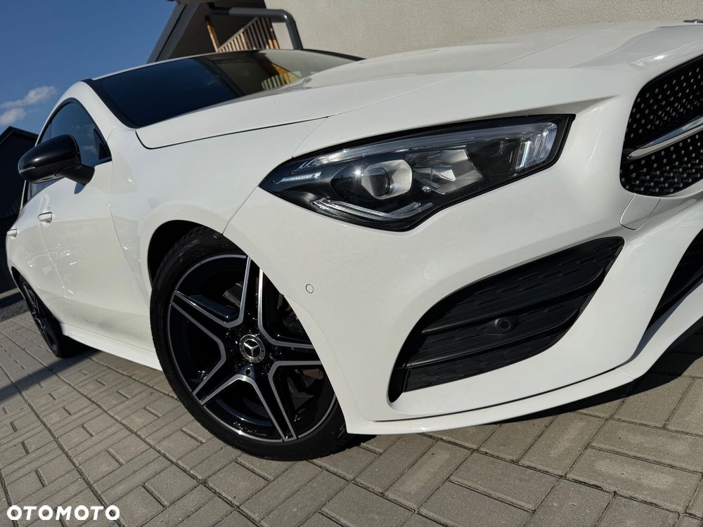 Mercedes-Benz CLA 220 4-Matic AMG Line 7G-DCT - 1