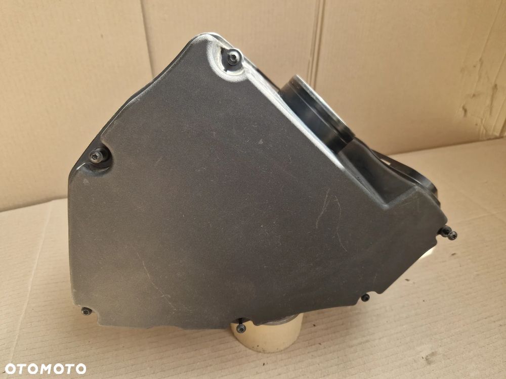 AUDI Q5 II OBUDOWA FILTR POWIETRZA 80A133835D - 6