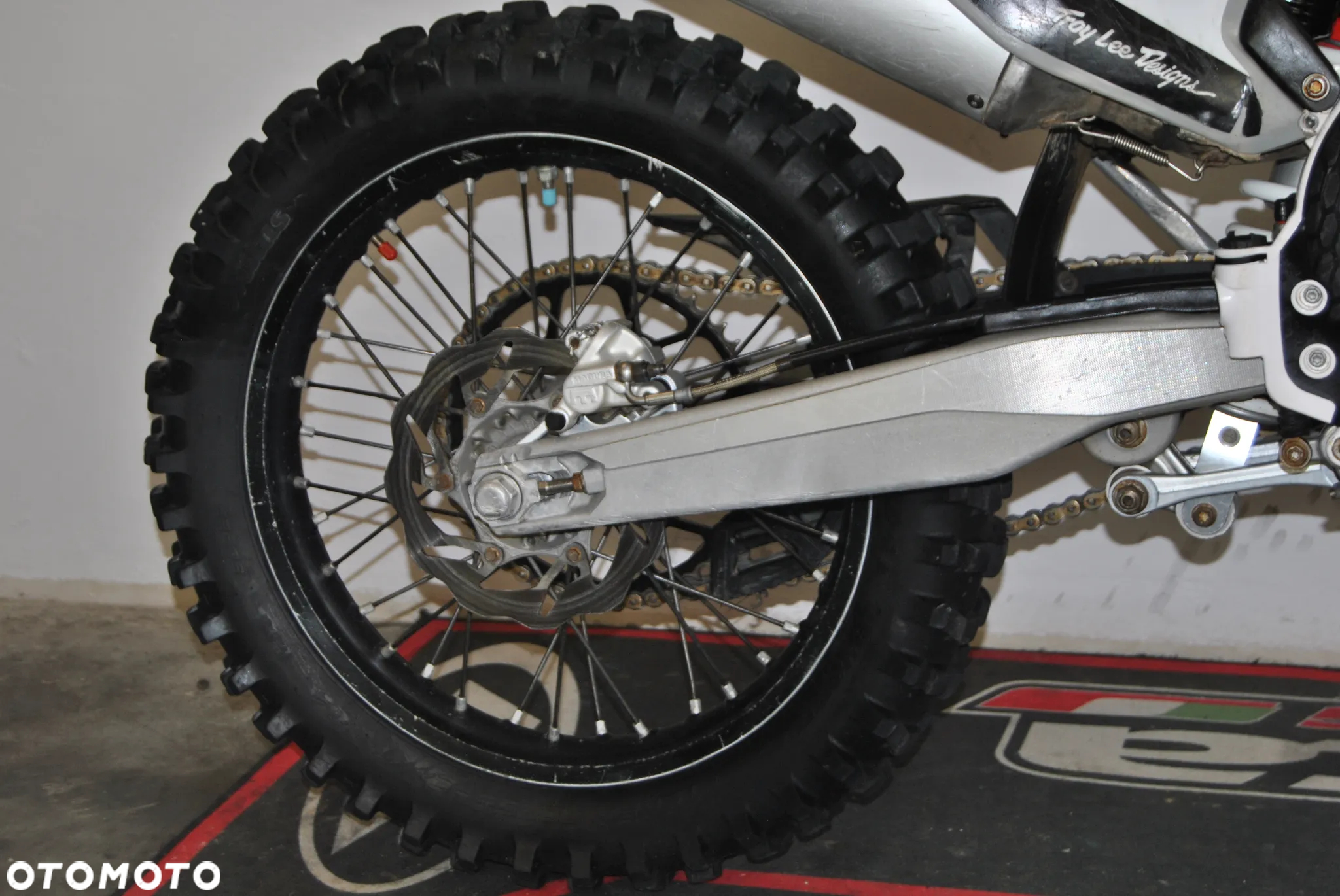 Husqvarna FE - 14