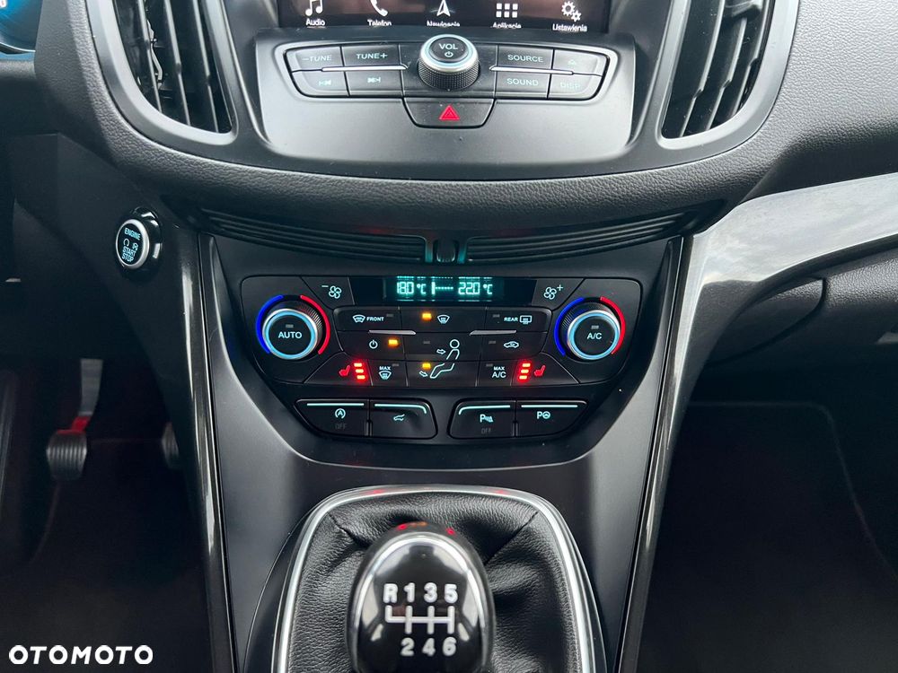 Ford Kuga - 37