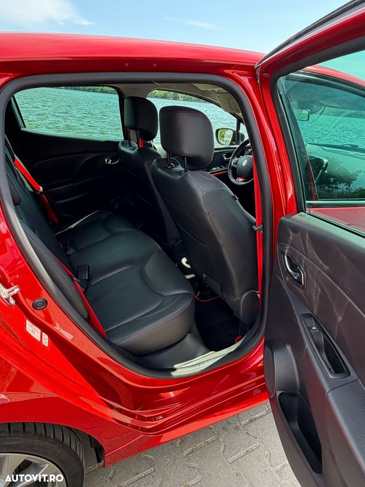 Renault Clio TCe 200 EDC Sport R.S. - 12