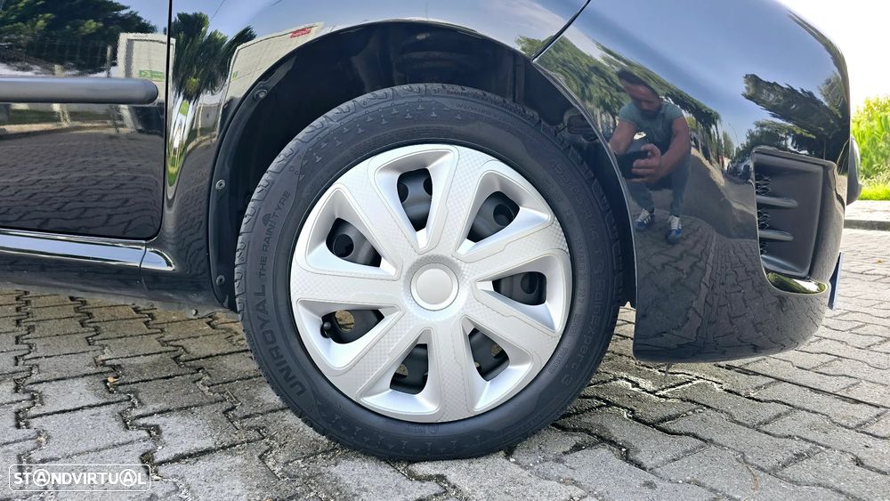 Peugeot 107 1.0 Urban - 19
