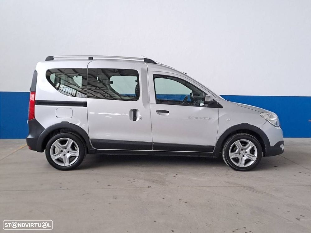 Dacia Dokker TCe 115 Stepway - 4