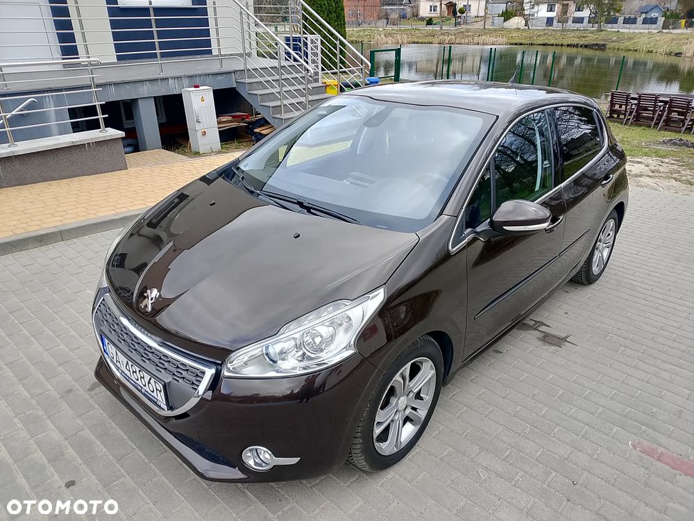 Peugeot 208 - 2