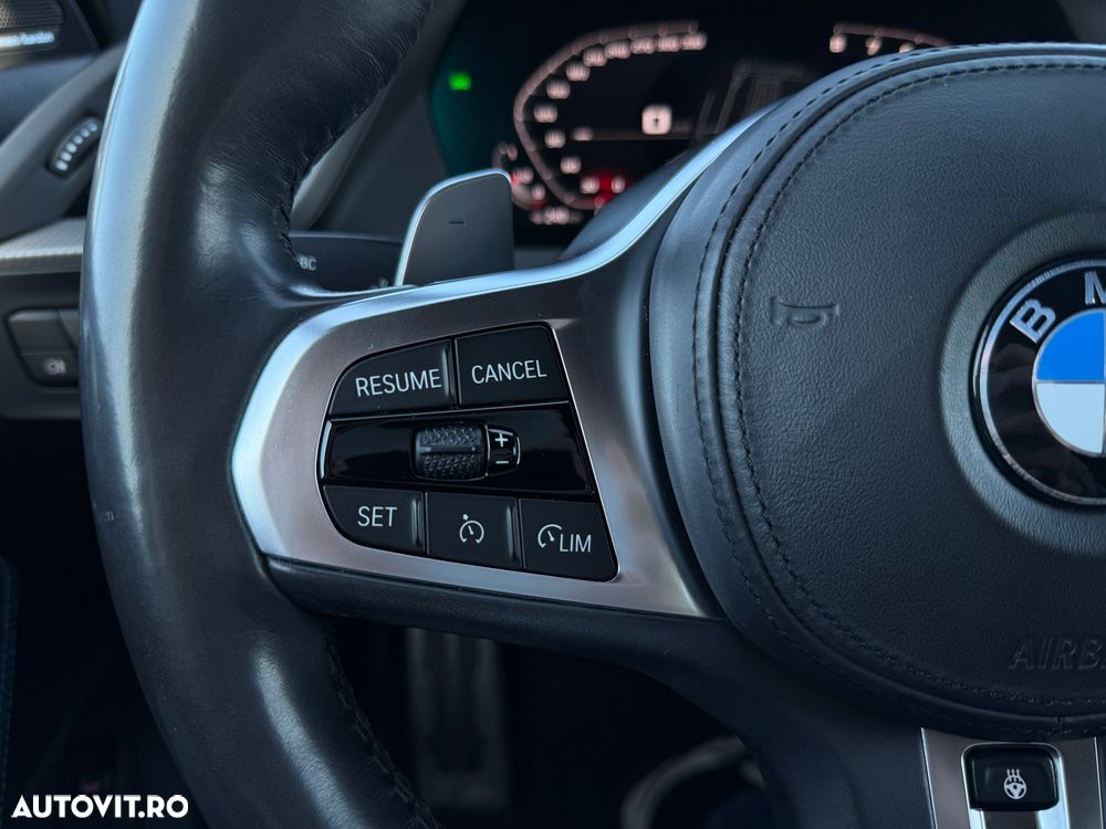 BMW M1 M135i xDrive AT - 19