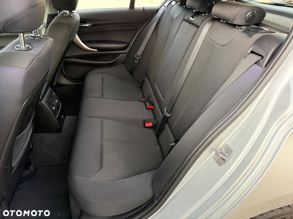 BMW Seria 1 118d - 26