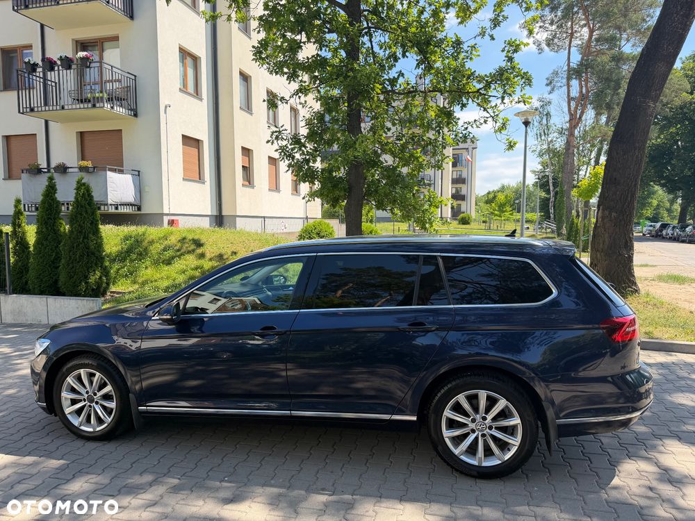 Volkswagen Passat - 16
