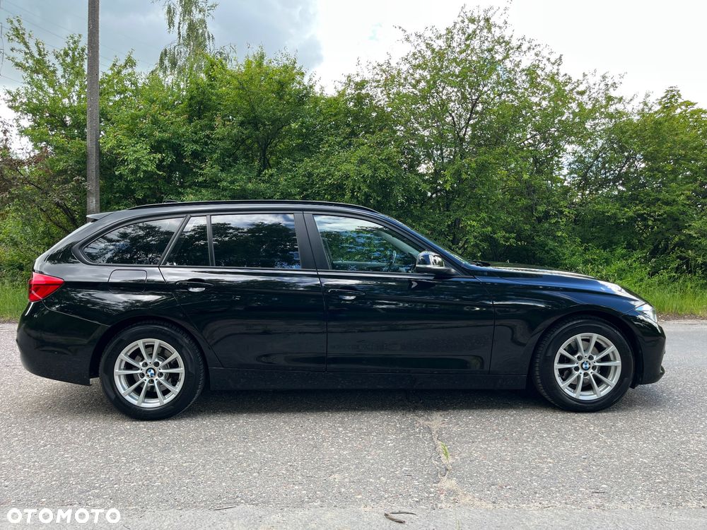 BMW Seria 3 318d - 4