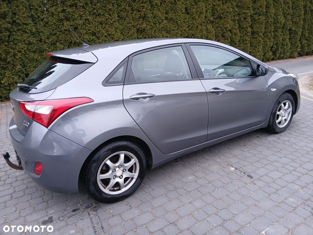 Hyundai i30 1.4 Blue Comfort - 4