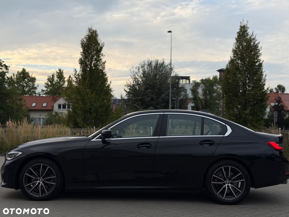 BMW Seria 3 330i xDrive Luxury Line - 5
