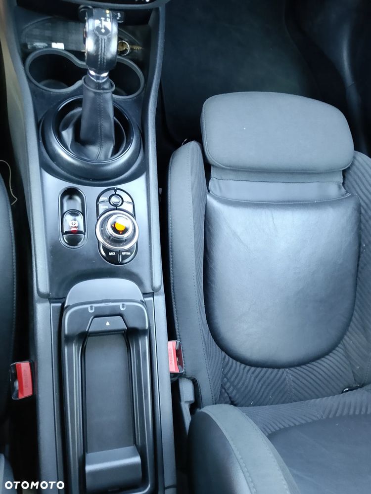 MINI Clubman - 32